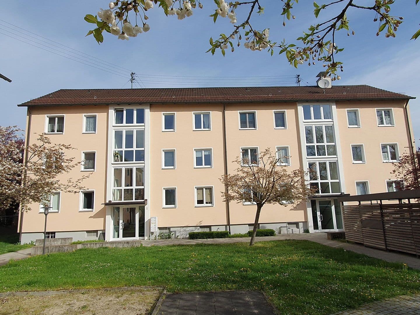 Pronájem bytu 2+1 49 m², Ulrichstr. 6, Vöhringen, Bavorsko Pronájem bytu 2+1 49 m², Ulrichstr. 6, Vöhringen, Bavorsko