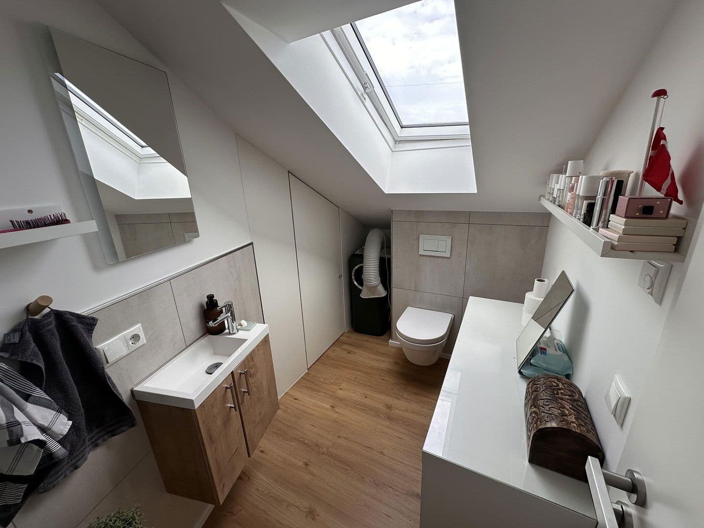 Prodej domu 135 m², pozemek 282 m², Fuchsenweg 54, Irchenrieth, Bavorsko Prodej domu 135 m², pozemek 282 m², Fuchsenweg 54, Irchenrieth, Bavorsko