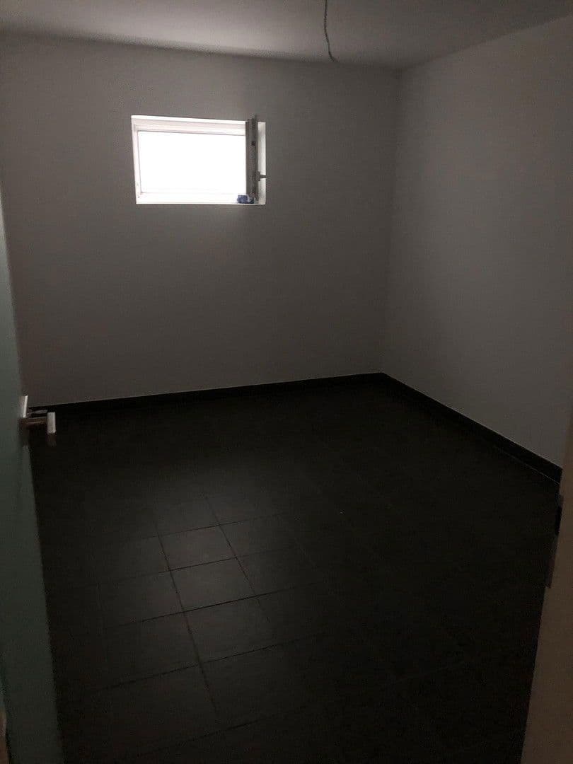 Prodej domu 135 m², pozemek 282 m², Fuchsenweg 54, Irchenrieth, Bavorsko Prodej domu 135 m², pozemek 282 m², Fuchsenweg 54, Irchenrieth, Bavorsko