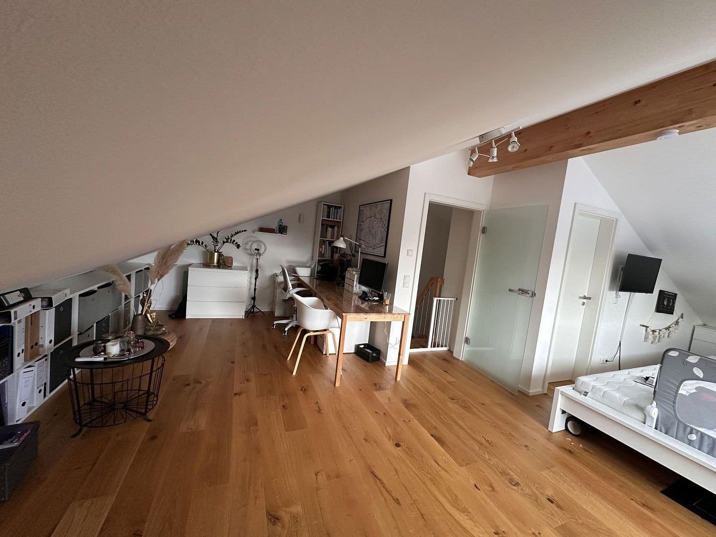 Prodej domu 135 m², pozemek 282 m², Fuchsenweg 54, Irchenrieth, Bavorsko Prodej domu 135 m², pozemek 282 m², Fuchsenweg 54, Irchenrieth, Bavorsko