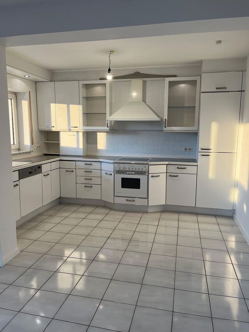 Prodej bytu 2+1 70 m², Hanau, Hessen Prodej bytu 2+1 70 m², Hanau, Hessen