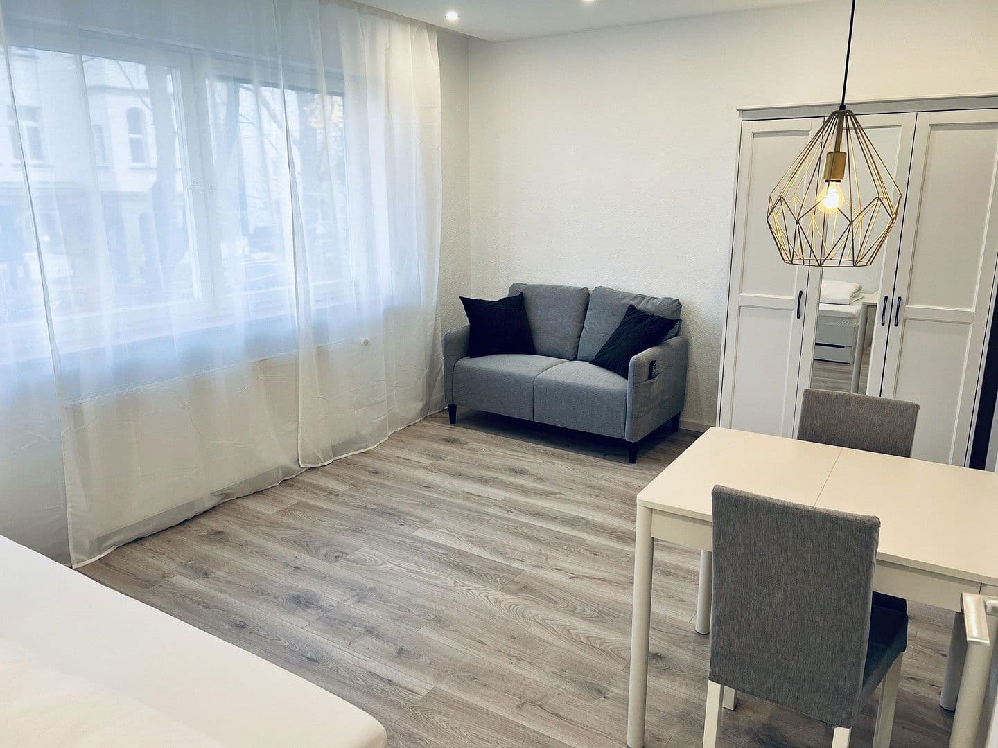 Pronájem bytu 1+1 26 m², Danneckerstrasse, Stuttgart, Bádensko-Württembersko Pronájem bytu 1+1 26 m², Danneckerstrasse, Stuttgart, Bádensko-Württembersko