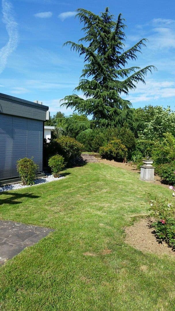 Prodej domu 221 m², pozemek 1.712 m², Schwäbisch Gmünd, Bádensko-Württembersko Prodej domu 221 m², pozemek 1.712 m², Schwäbisch Gmünd, Bádensko-Württembersko