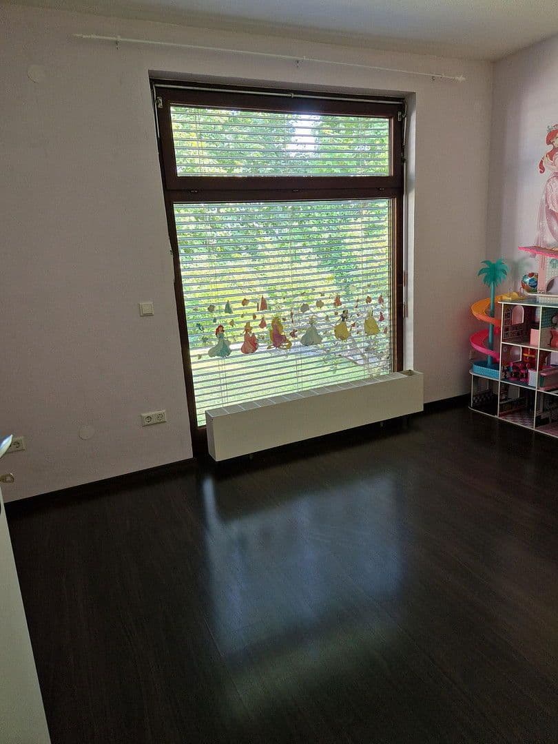 Prodej domu 221 m², pozemek 1.712 m², Schwäbisch Gmünd, Bádensko-Württembersko Prodej domu 221 m², pozemek 1.712 m², Schwäbisch Gmünd, Bádensko-Württembersko