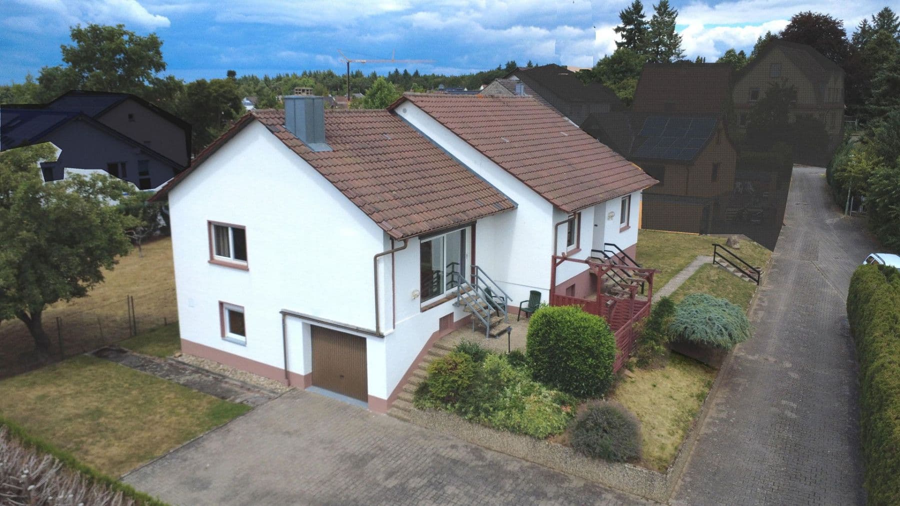 Prodej domu 163 m², pozemek 742 m², Kaiserslautern, Porýní-Falc Prodej domu 163 m², pozemek 742 m², Kaiserslautern, Porýní-Falc