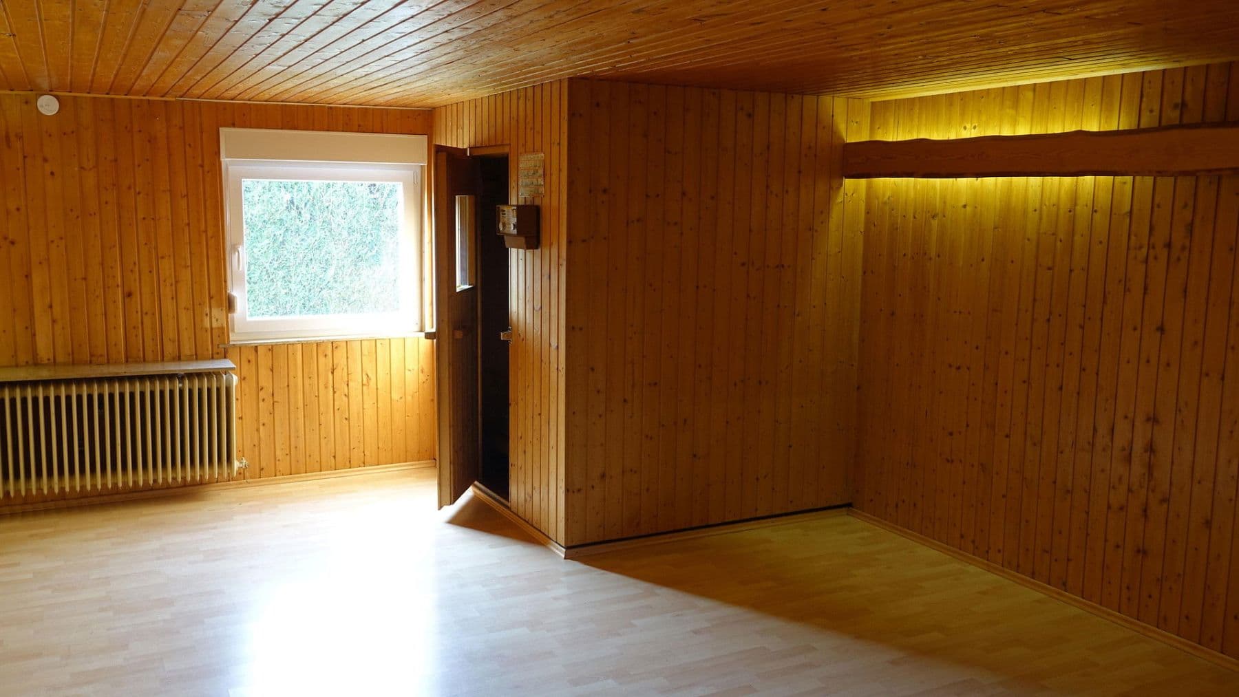 Prodej domu 163 m², pozemek 742 m², Kaiserslautern, Porýní-Falc Prodej domu 163 m², pozemek 742 m², Kaiserslautern, Porýní-Falc