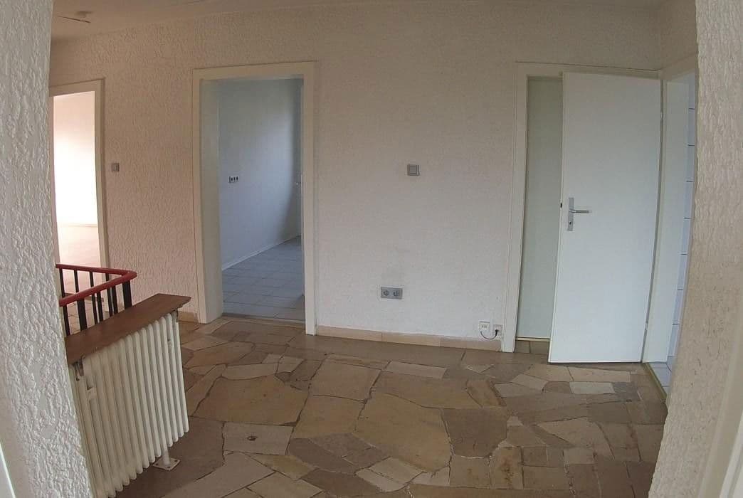 Prodej domu 163 m², pozemek 742 m², Kaiserslautern, Porýní-Falc Prodej domu 163 m², pozemek 742 m², Kaiserslautern, Porýní-Falc