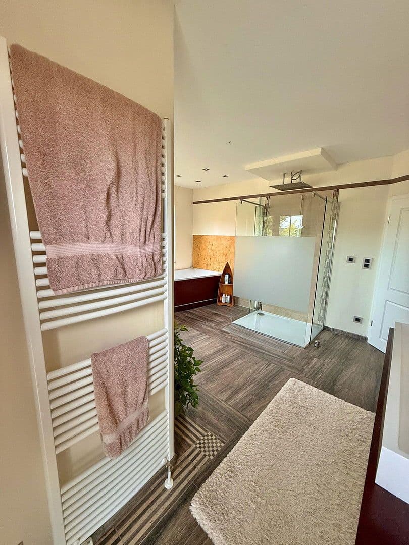 Prodej domu 190 m², pozemek 804 m², Buchholz in der Nordheide, Dolní Sasko Prodej domu 190 m², pozemek 804 m², Buchholz in der Nordheide, Dolní Sasko