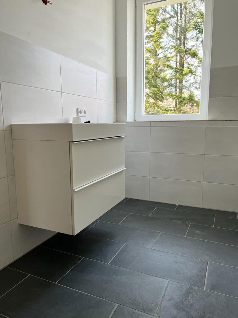 Pronájem bytu 4+kk 97 m², Zum Lindenhof 18, Limbach-Oberfrohna, Sasko Pronájem bytu 4+kk 97 m², Zum Lindenhof 18, Limbach-Oberfrohna, Sasko