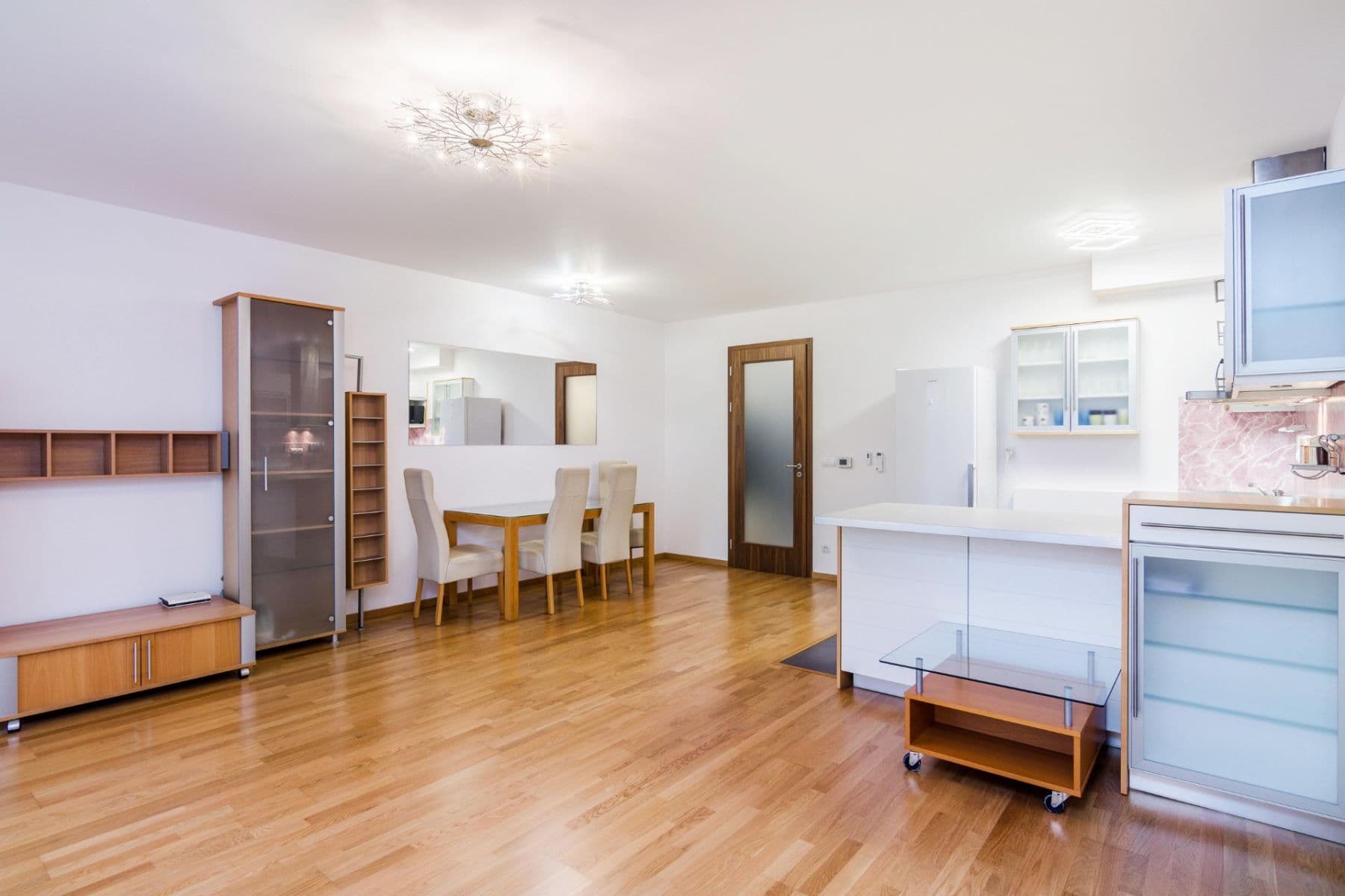 Pronájem bytu 2+kk 71 m², Nad Závěrkou, Praha, Praha Pronájem bytu 2+kk 71 m², Nad Závěrkou, Praha, Praha