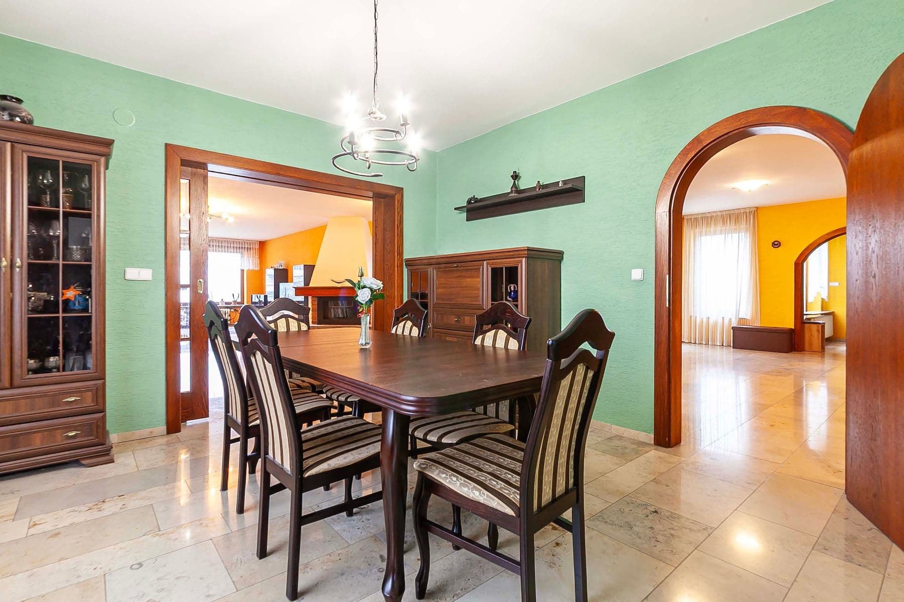 Prodej domu 565 m², pozemek 1.464 m², Na Slovanech, Zruč-Senec, Plzeňský kraj Prodej domu 565 m², pozemek 1.464 m², Na Slovanech, Zruč-Senec, Plzeňský kraj