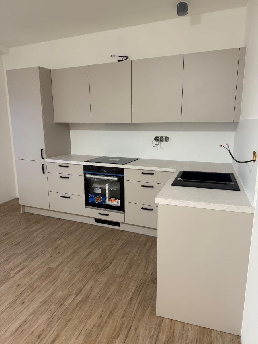 Pronájem bytu 2+kk 43 m², Hněvotín, Olomoucký kraj Pronájem bytu 2+kk 43 m², Hněvotín, Olomoucký kraj