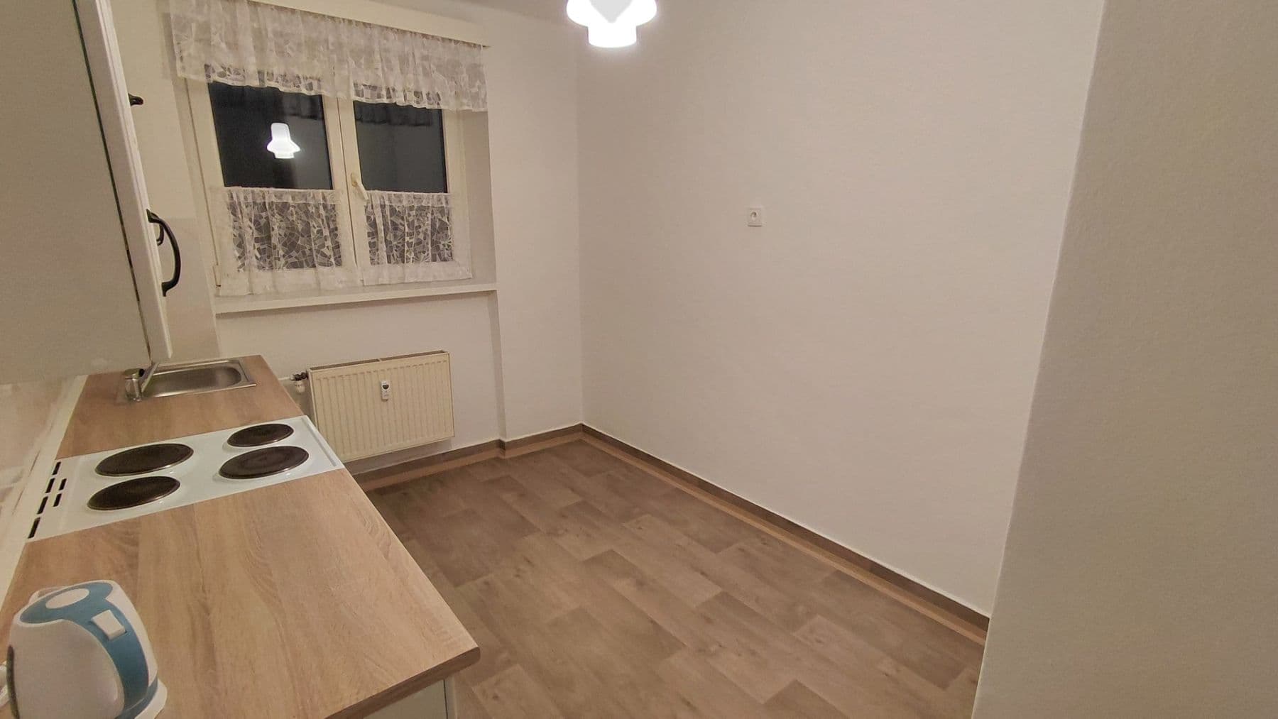 Pronájem bytu 2+1 64 m², Zámečnická, Trutnov, Královéhradecký kraj Pronájem bytu 2+1 64 m², Zámečnická, Trutnov, Královéhradecký kraj