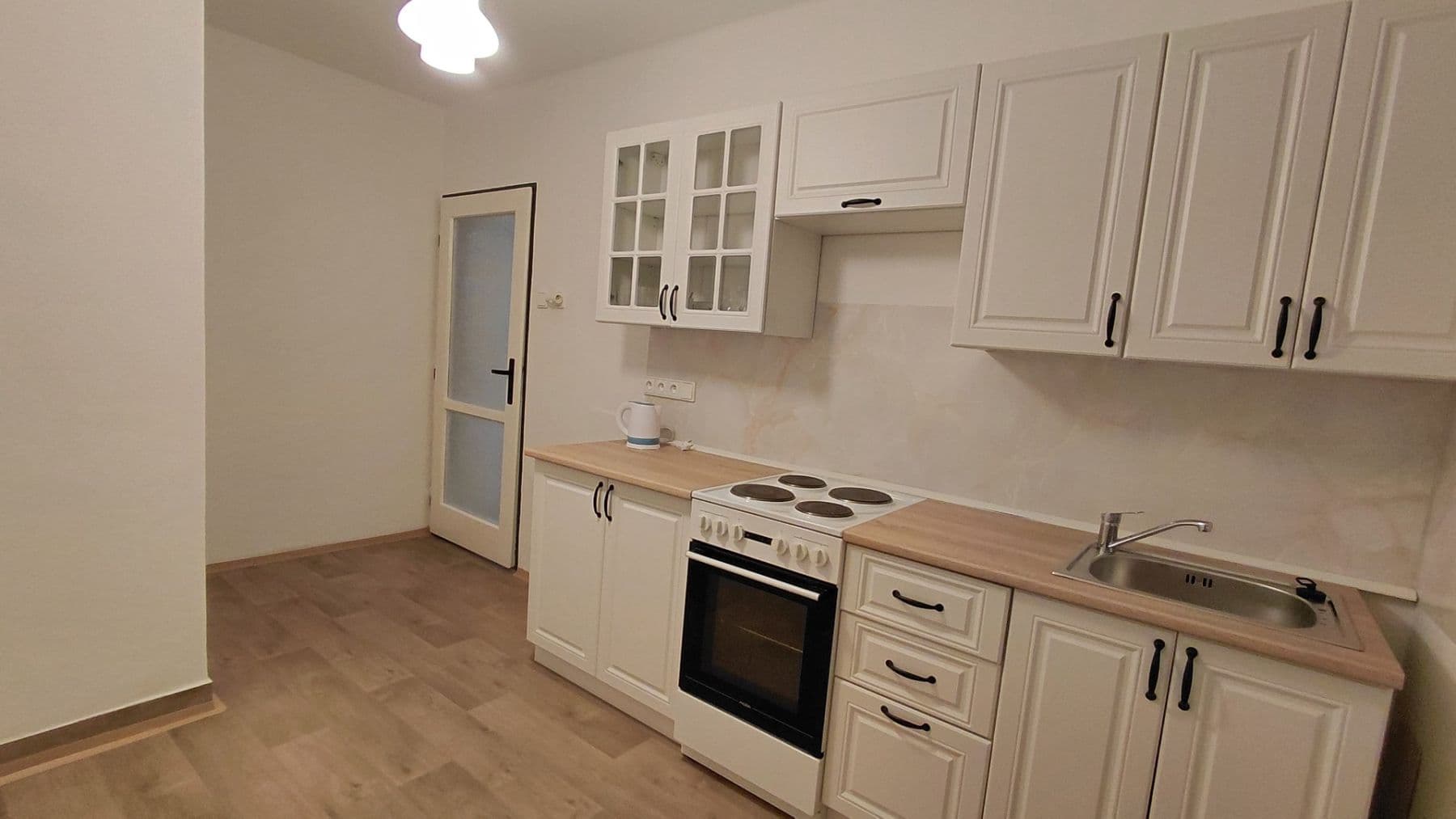 Pronájem bytu 2+1 64 m², Zámečnická, Trutnov, Královéhradecký kraj Pronájem bytu 2+1 64 m², Zámečnická, Trutnov, Královéhradecký kraj