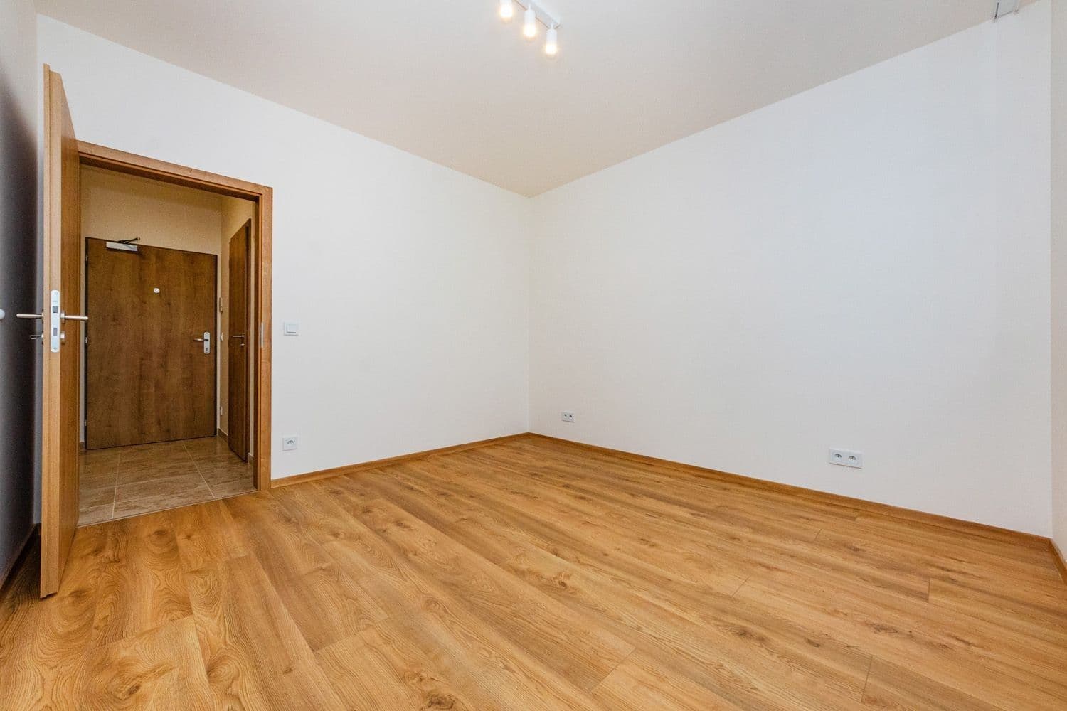 Pronájem bytu 2+kk 47 m², Miloše Havla, Praha, Praha Pronájem bytu 2+kk 47 m², Miloše Havla, Praha, Praha