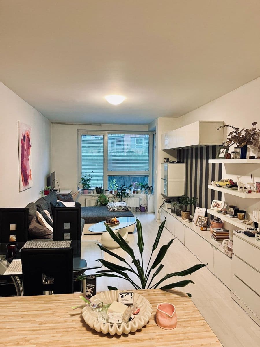 Pronájem bytu 2+kk 55 m², Pod Harfou, Praha, Praha Pronájem bytu 2+kk 55 m², Pod Harfou, Praha, Praha