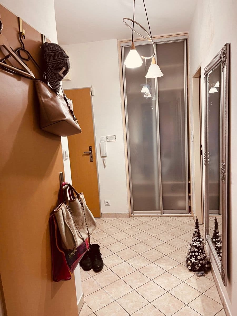 Pronájem bytu 2+kk 55 m², Pod Harfou, Praha, Praha Pronájem bytu 2+kk 55 m², Pod Harfou, Praha, Praha