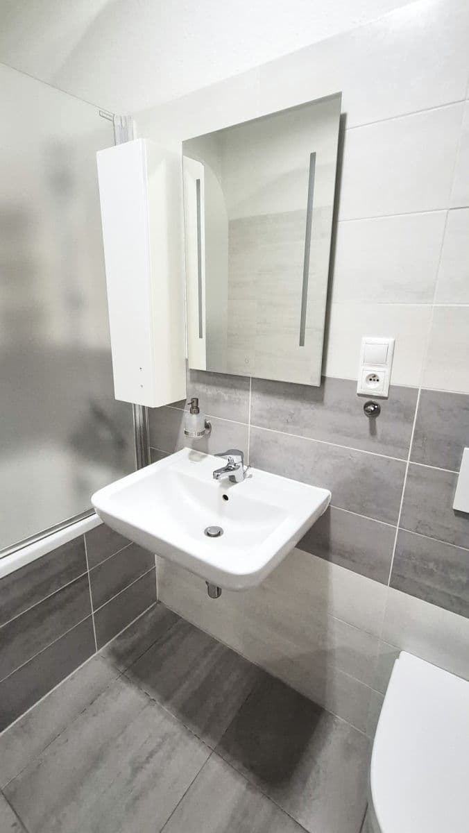 Pronájem bytu 2+kk 48 m², Generála Selnera, Kladno, Středočeský kraj Pronájem bytu 2+kk 48 m², Generála Selnera, Kladno, Středočeský kraj