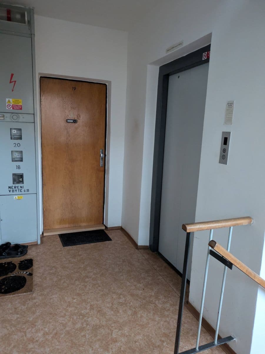 Pronájem bytu 2+kk 46 m², Famfulíkova, Praha, Praha Pronájem bytu 2+kk 46 m², Famfulíkova, Praha, Praha