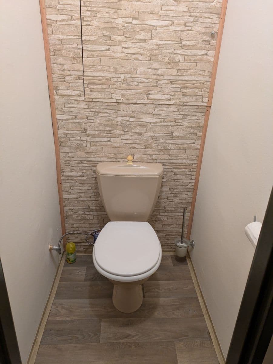 Pronájem bytu 2+kk 46 m², Famfulíkova, Praha, Praha Pronájem bytu 2+kk 46 m², Famfulíkova, Praha, Praha