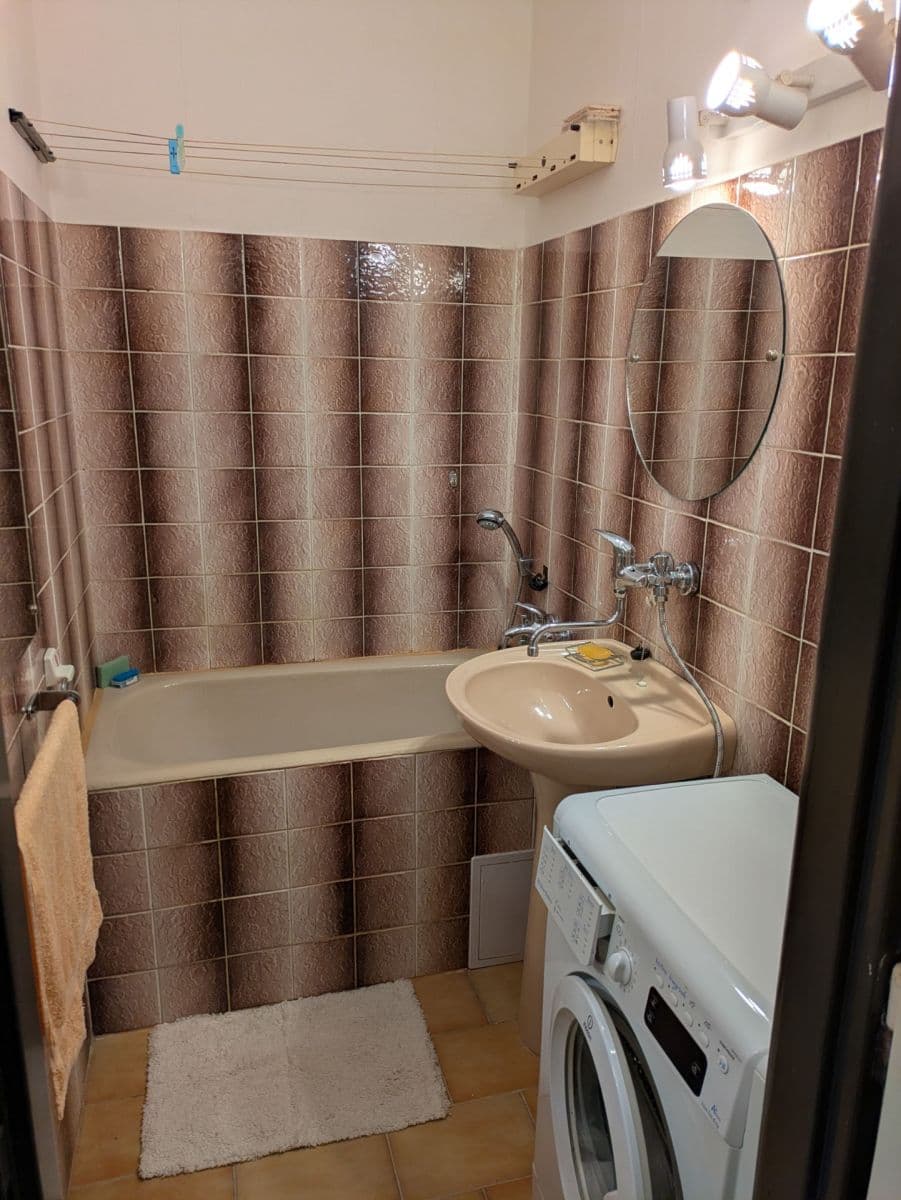 Pronájem bytu 2+kk 46 m², Famfulíkova, Praha, Praha Pronájem bytu 2+kk 46 m², Famfulíkova, Praha, Praha