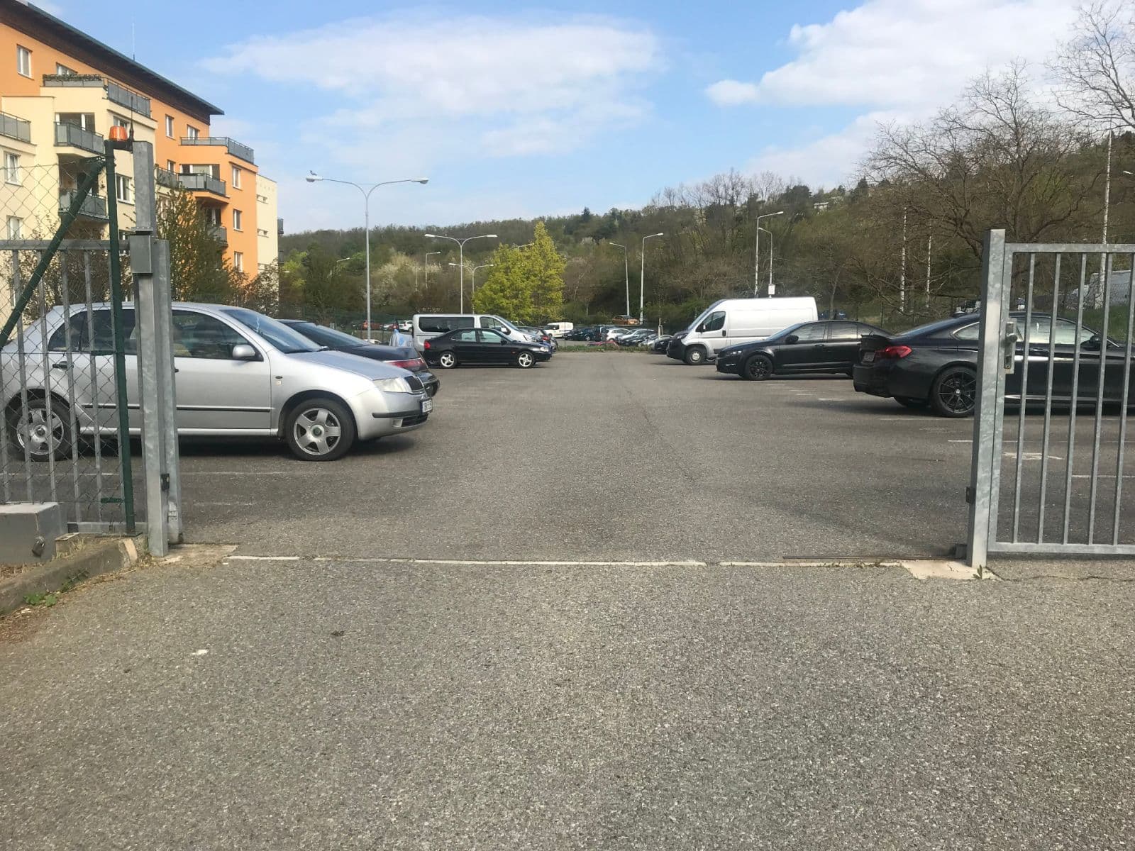 Pronájem garáže 14 m², Plachty, Brno, Jihomoravský kraj Pronájem garáže 14 m², Plachty, Brno, Jihomoravský kraj