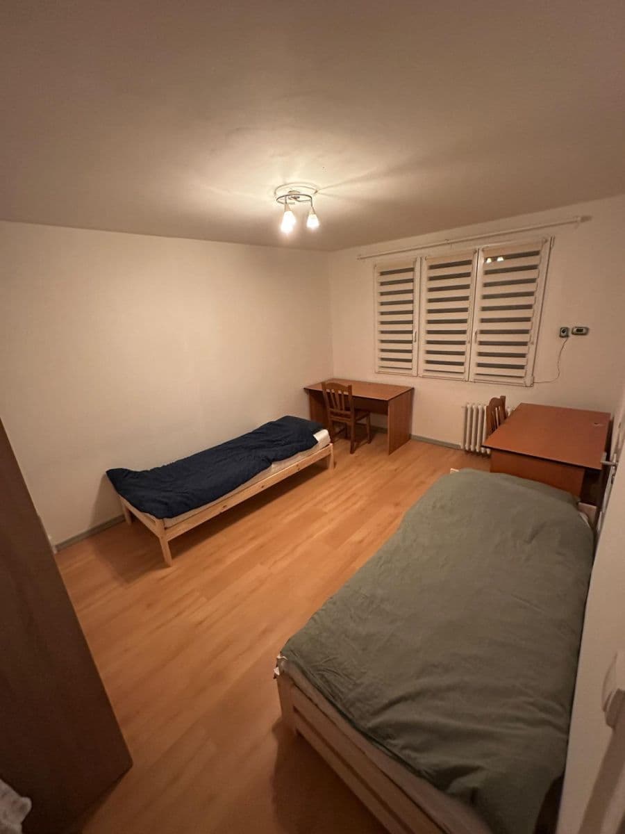 Pronájem bytu 3+1 13 m², Nad Dalmatinkou, Plzeň, Plzeňský kraj Pronájem bytu 3+1 13 m², Nad Dalmatinkou, Plzeň, Plzeňský kraj