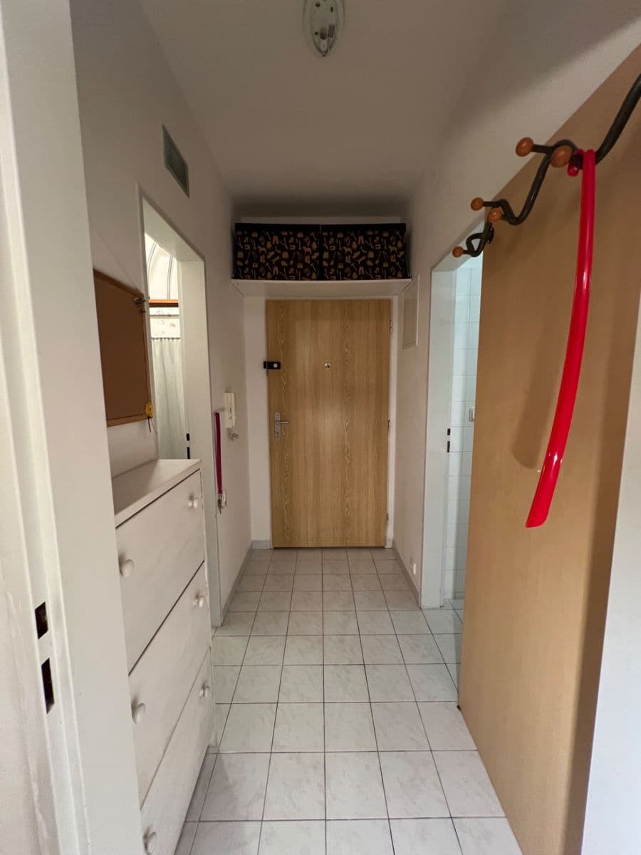 Pronájem bytu 1+kk 41 m², Jaromíra Vejvody, Praha, Praha Pronájem bytu 1+kk 41 m², Jaromíra Vejvody, Praha, Praha