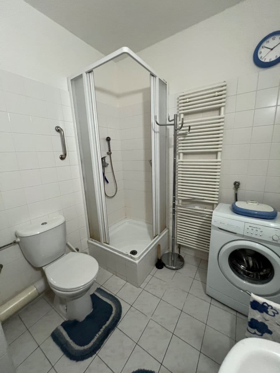 Pronájem bytu 1+kk 41 m², Jaromíra Vejvody, Praha, Praha Pronájem bytu 1+kk 41 m², Jaromíra Vejvody, Praha, Praha
