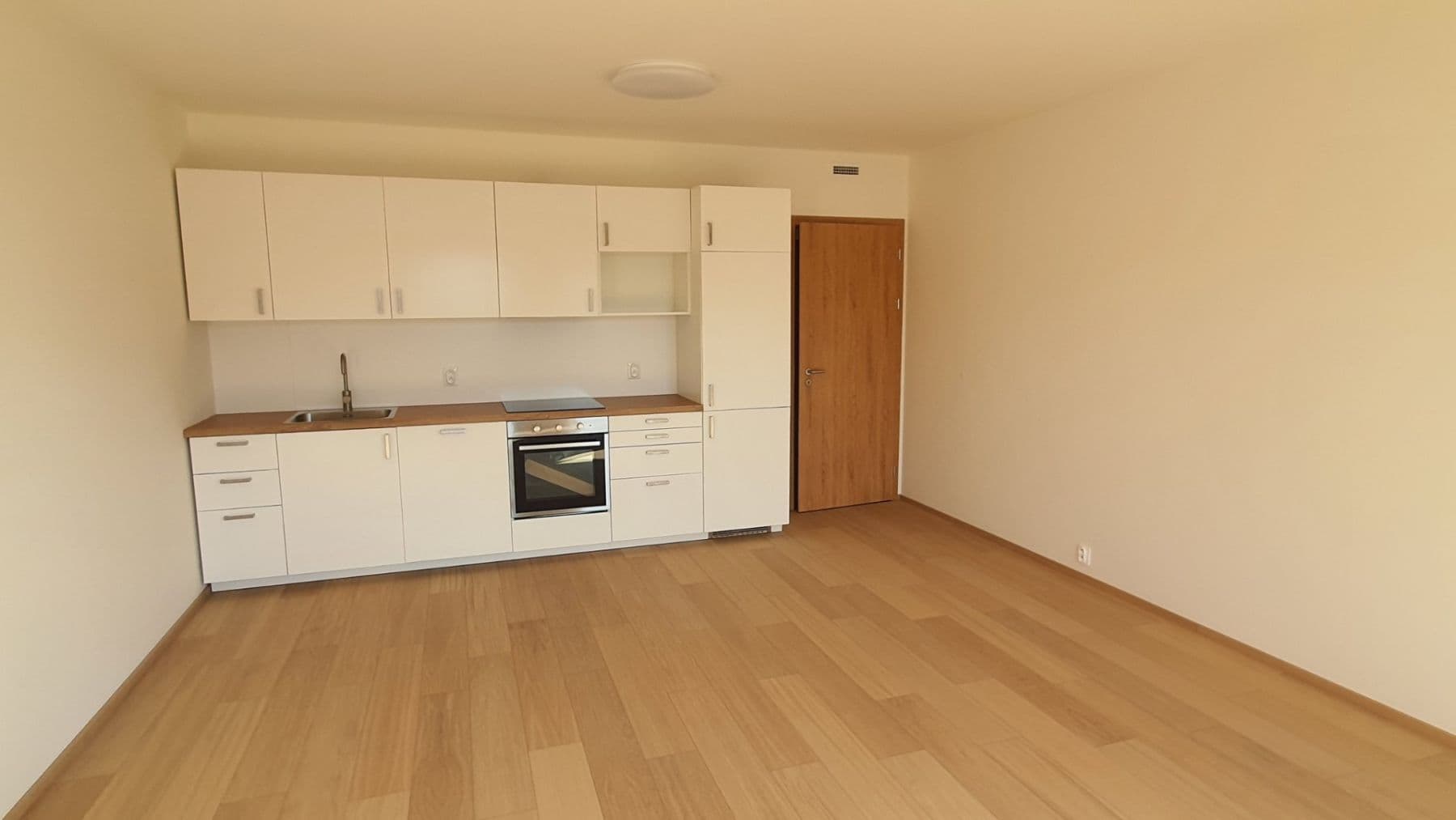 Pronájem bytu 2+kk 71 m², Vrátnická, Praha, Praha Pronájem bytu 2+kk 71 m², Vrátnická, Praha, Praha