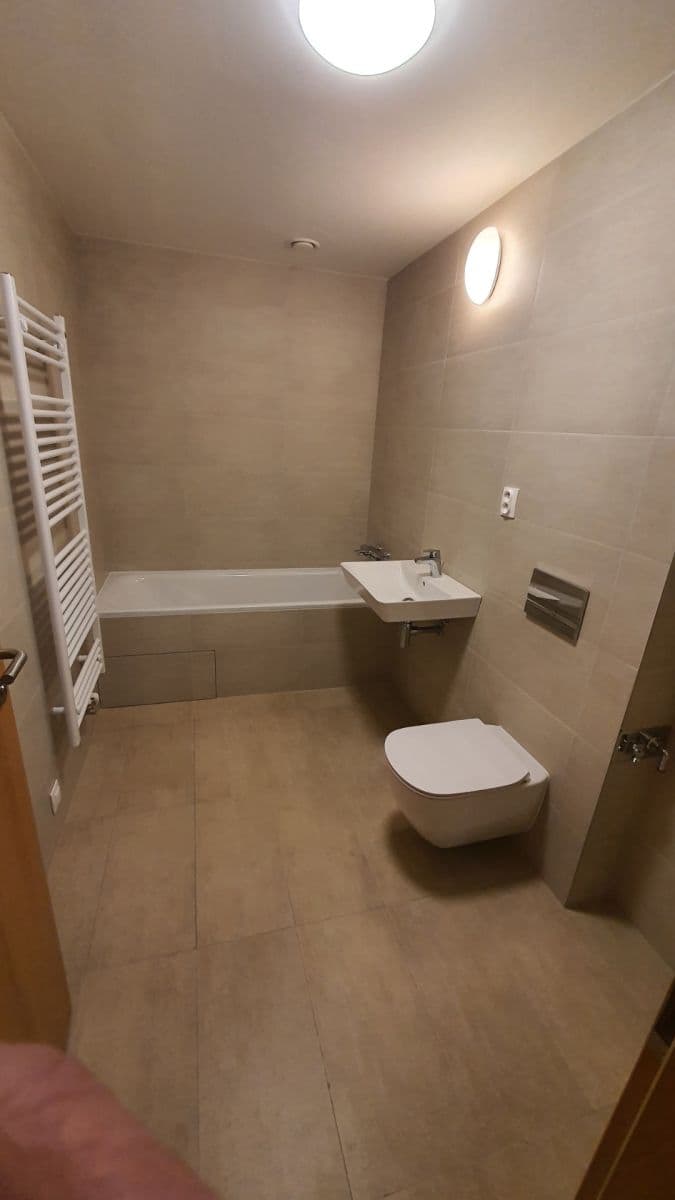 Pronájem bytu 2+kk 71 m², Vrátnická, Praha, Praha Pronájem bytu 2+kk 71 m², Vrátnická, Praha, Praha