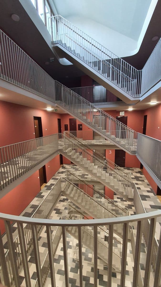 Pronájem bytu 2+kk 71 m², Vrátnická, Praha, Praha Pronájem bytu 2+kk 71 m², Vrátnická, Praha, Praha