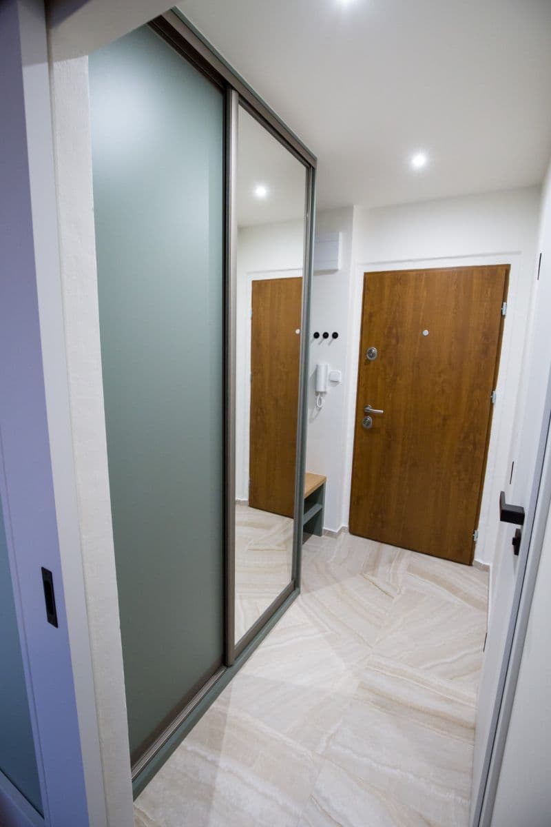 Pronájem bytu 1+kk 35 m², Nušlova, Praha, Praha Pronájem bytu 1+kk 35 m², Nušlova, Praha, Praha