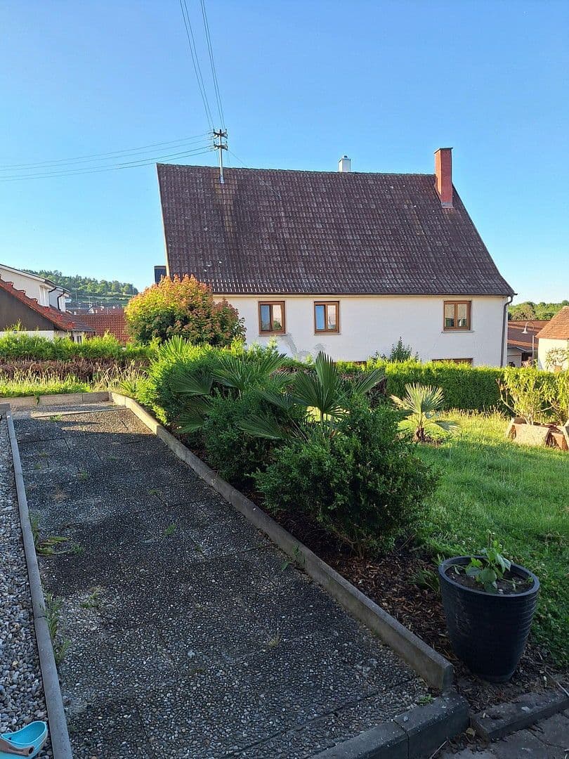 Prodej domu 100 m², pozemek 1.000 m², Emeringen, Bádensko-Württembersko Prodej domu 100 m², pozemek 1.000 m², Emeringen, Bádensko-Württembersko