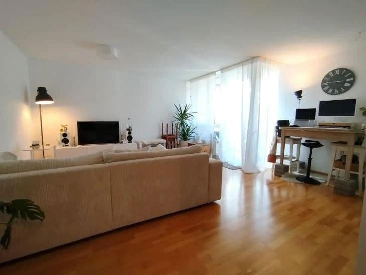 Pronájem bytu 2+1 55 m², Rosensteinstraße 11, Stuttgart, Bádensko-Württembersko Pronájem bytu 2+1 55 m², Rosensteinstraße 11, Stuttgart, Bádensko-Württembersko