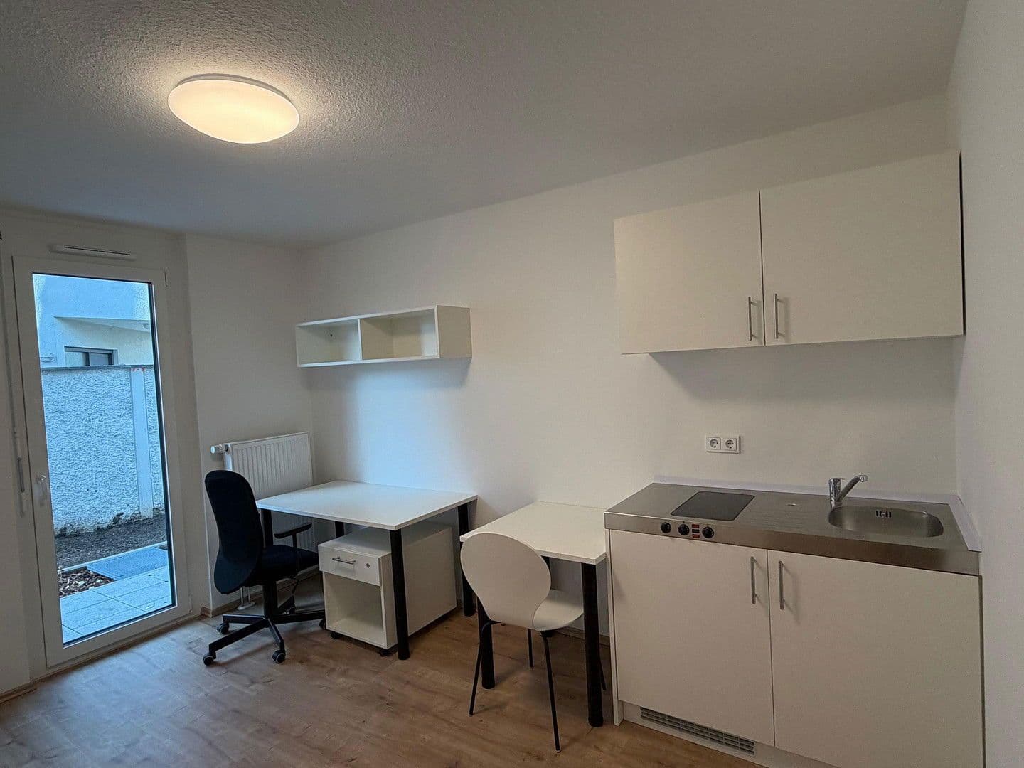 Pronájem bytu 1+1 22 m², Anton-Bruckner-Str. 1, Erlangen, Bavorsko Pronájem bytu 1+1 22 m², Anton-Bruckner-Str. 1, Erlangen, Bavorsko