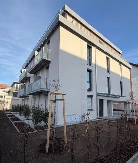 Pronájem bytu 1+1 22 m², Anton-Bruckner-Str. 1, Erlangen, Bavorsko Pronájem bytu 1+1 22 m², Anton-Bruckner-Str. 1, Erlangen, Bavorsko