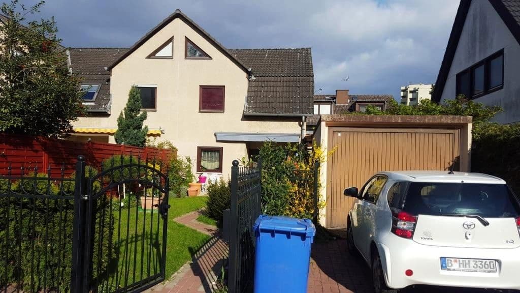 Prodej domu 96 m², pozemek 224 m², Falkenseer Chaussee, 174D, Berlin - Spandau, Berlín Prodej domu 96 m², pozemek 224 m², Falkenseer Chaussee, 174D, Berlin - Spandau, Berlín