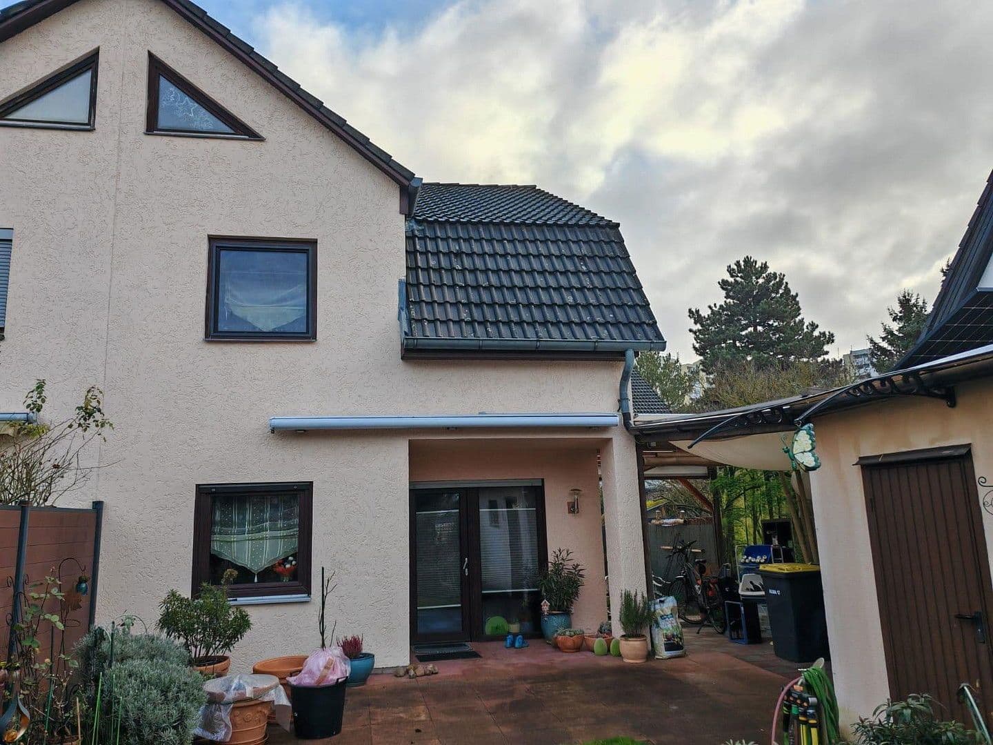 Prodej domu 96 m², pozemek 224 m², Falkenseer Chaussee, 174D, Berlin - Spandau, Berlín Prodej domu 96 m², pozemek 224 m², Falkenseer Chaussee, 174D, Berlin - Spandau, Berlín