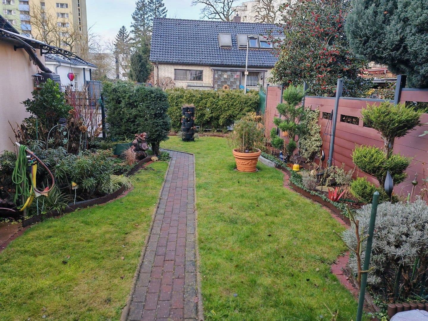 Prodej domu 96 m², pozemek 224 m², Falkenseer Chaussee, 174D, Berlin - Spandau, Berlín Prodej domu 96 m², pozemek 224 m², Falkenseer Chaussee, 174D, Berlin - Spandau, Berlín