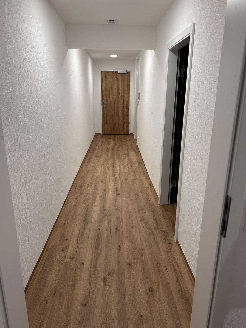 Pronájem bytu 2+1 74 m², Stuttgarter Straße 80, Geislingen an der Steige, Bádensko-Württembersko Pronájem bytu 2+1 74 m², Stuttgarter Straße 80, Geislingen an der Steige, Bádensko-Württembersko