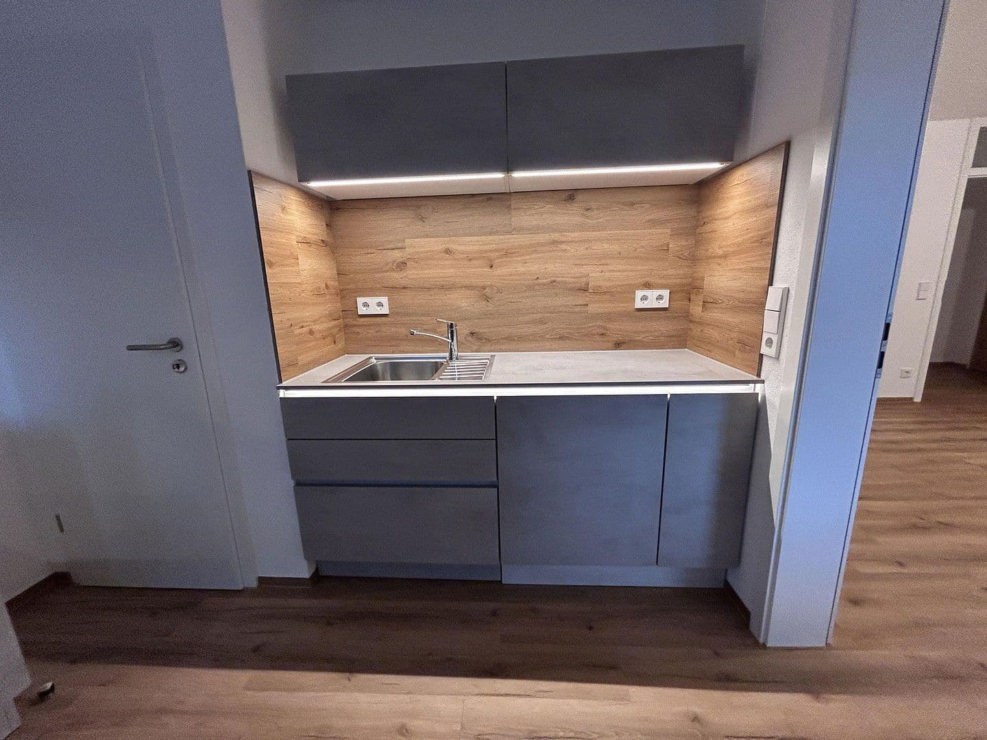 Pronájem bytu 2+1 74 m², Stuttgarter Straße 80, Geislingen an der Steige, Bádensko-Württembersko Pronájem bytu 2+1 74 m², Stuttgarter Straße 80, Geislingen an der Steige, Bádensko-Württembersko