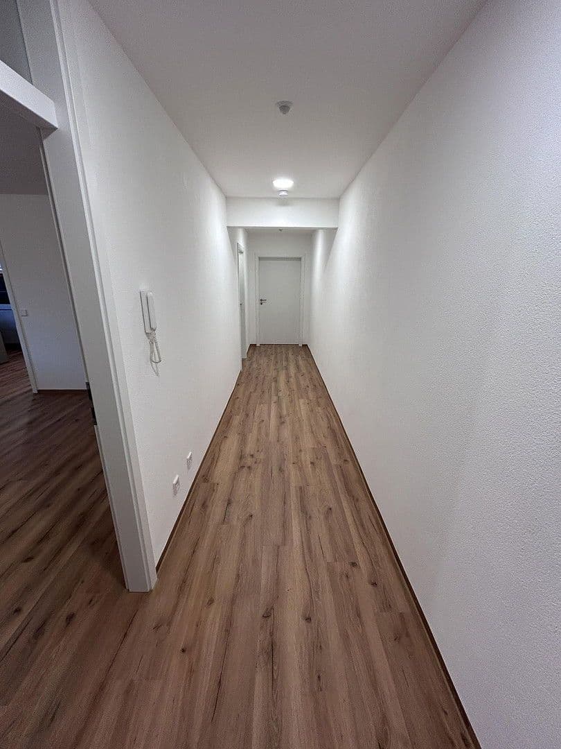 Pronájem bytu 2+1 74 m², Stuttgarter Straße 80, Geislingen an der Steige, Bádensko-Württembersko Pronájem bytu 2+1 74 m², Stuttgarter Straße 80, Geislingen an der Steige, Bádensko-Württembersko
