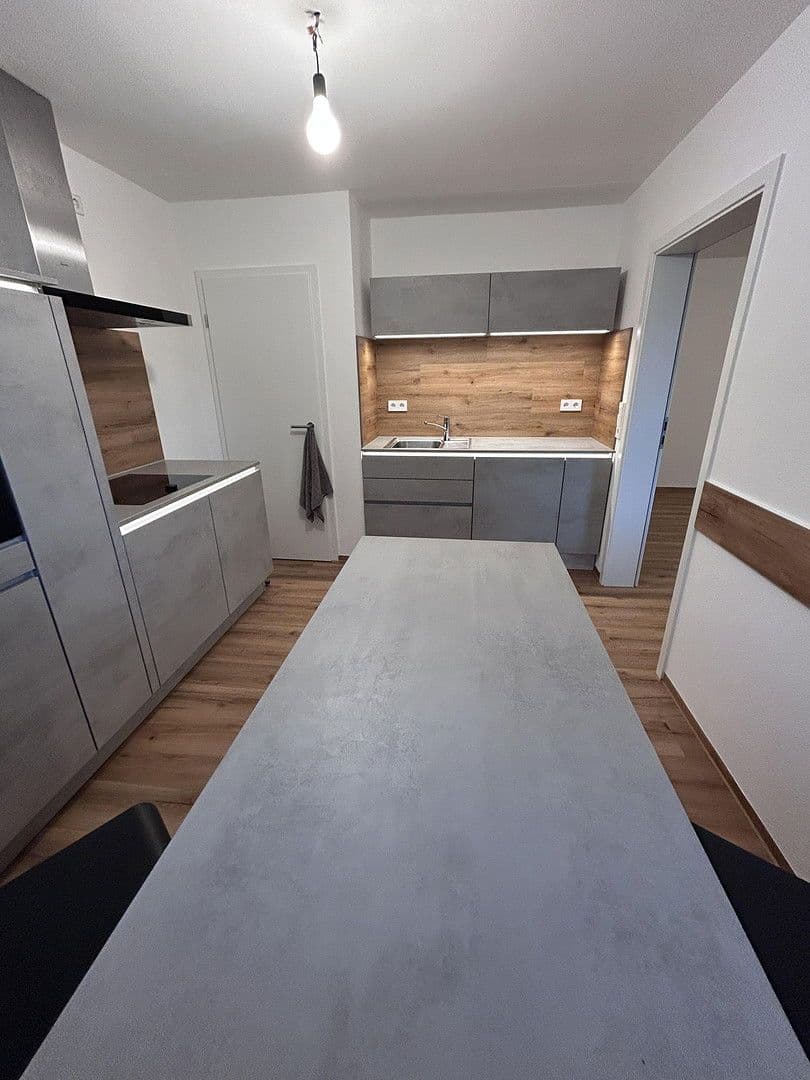 Pronájem bytu 2+1 74 m², Stuttgarter Straße 80, Geislingen an der Steige, Bádensko-Württembersko Pronájem bytu 2+1 74 m², Stuttgarter Straße 80, Geislingen an der Steige, Bádensko-Württembersko