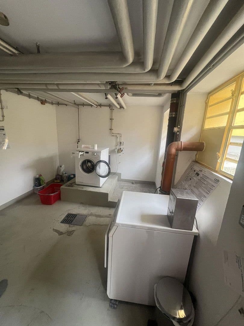 Pronájem bytu 1+1 71 m², Königswarter Str 35, München, Bavorsko Pronájem bytu 1+1 71 m², Königswarter Str 35, München, Bavorsko