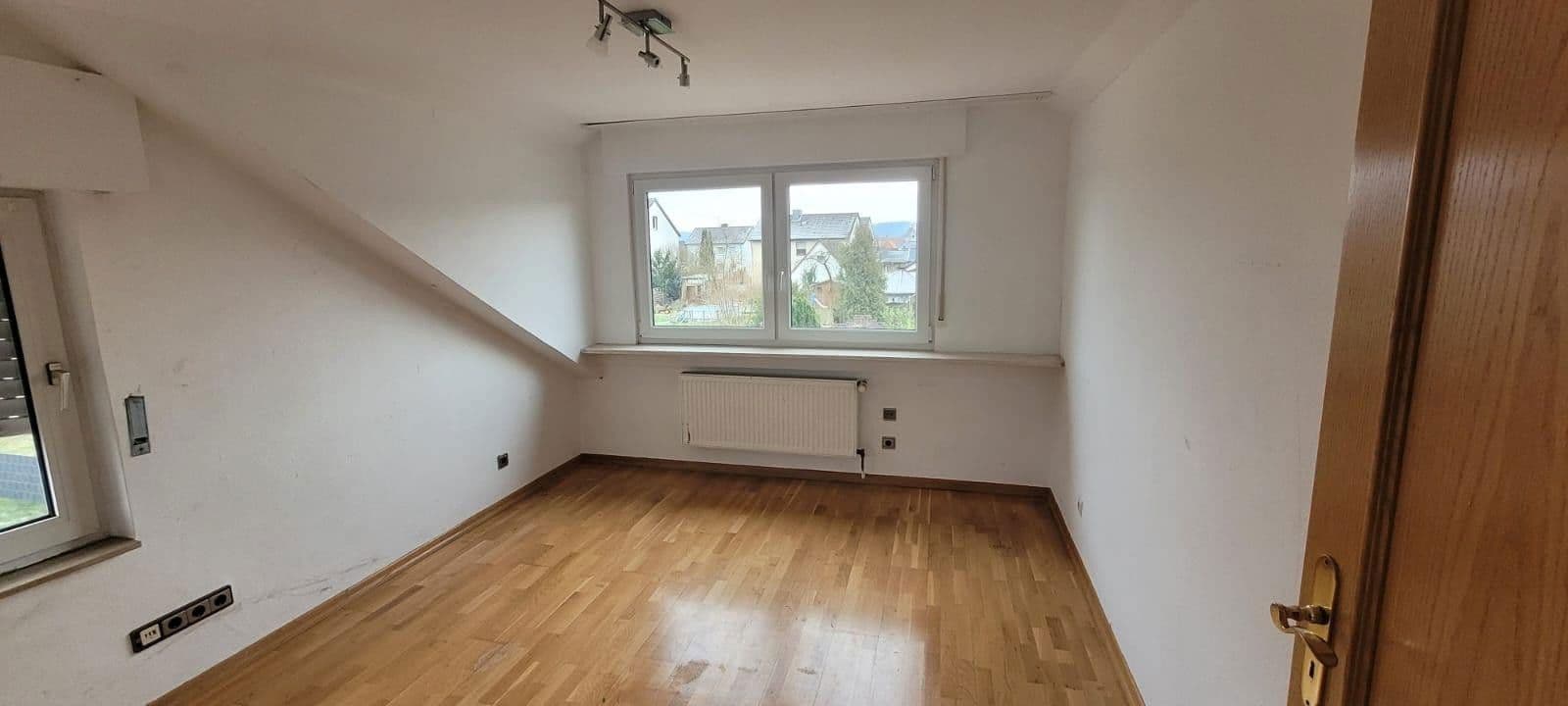 Pronájem bytu 5+kk 115 m², Hagen am Teutoburger Wald, Dolní Sasko Pronájem bytu 5+kk 115 m², Hagen am Teutoburger Wald, Dolní Sasko