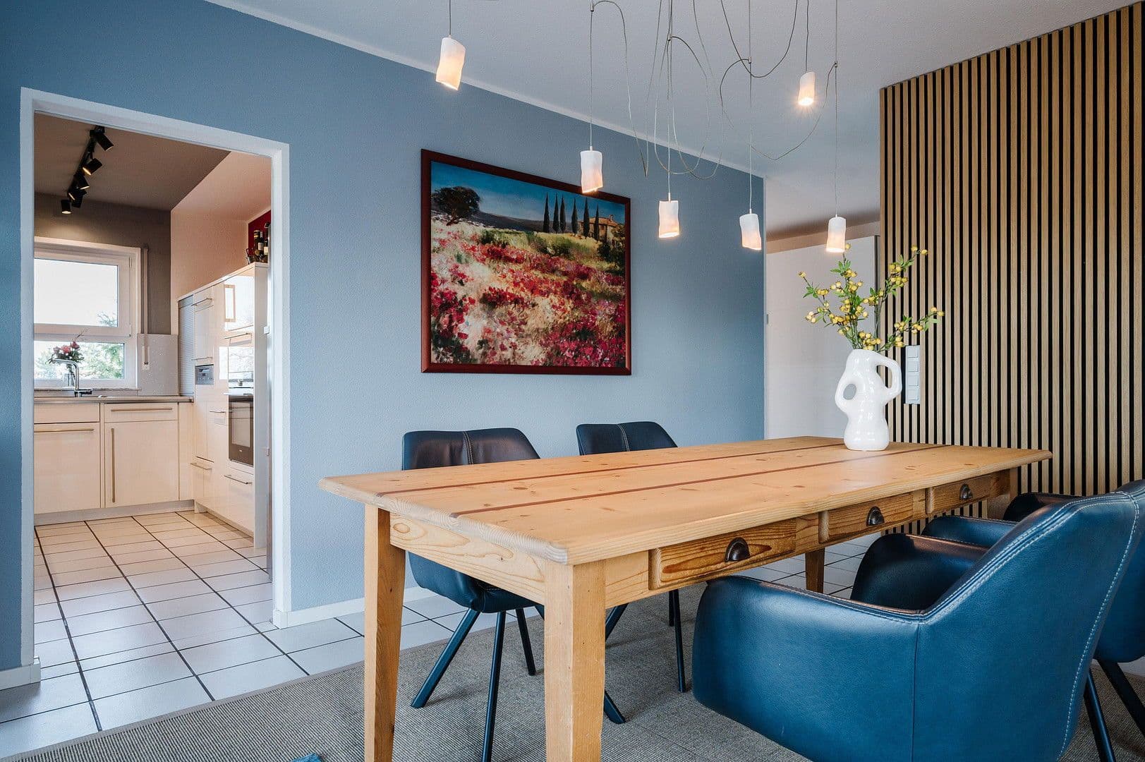 Prodej domu 240 m², pozemek 627 m², Wingertsweg 4, Roßdorf, Hessen Prodej domu 240 m², pozemek 627 m², Wingertsweg 4, Roßdorf, Hessen