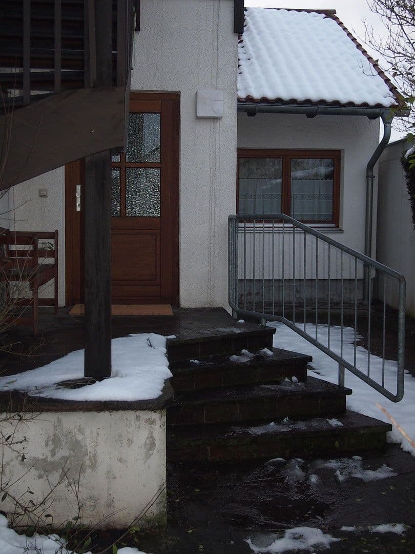 Pronájem bytu 3+1 65 m², Fürstenfeldbruck, Bavorsko Pronájem bytu 3+1 65 m², Fürstenfeldbruck, Bavorsko