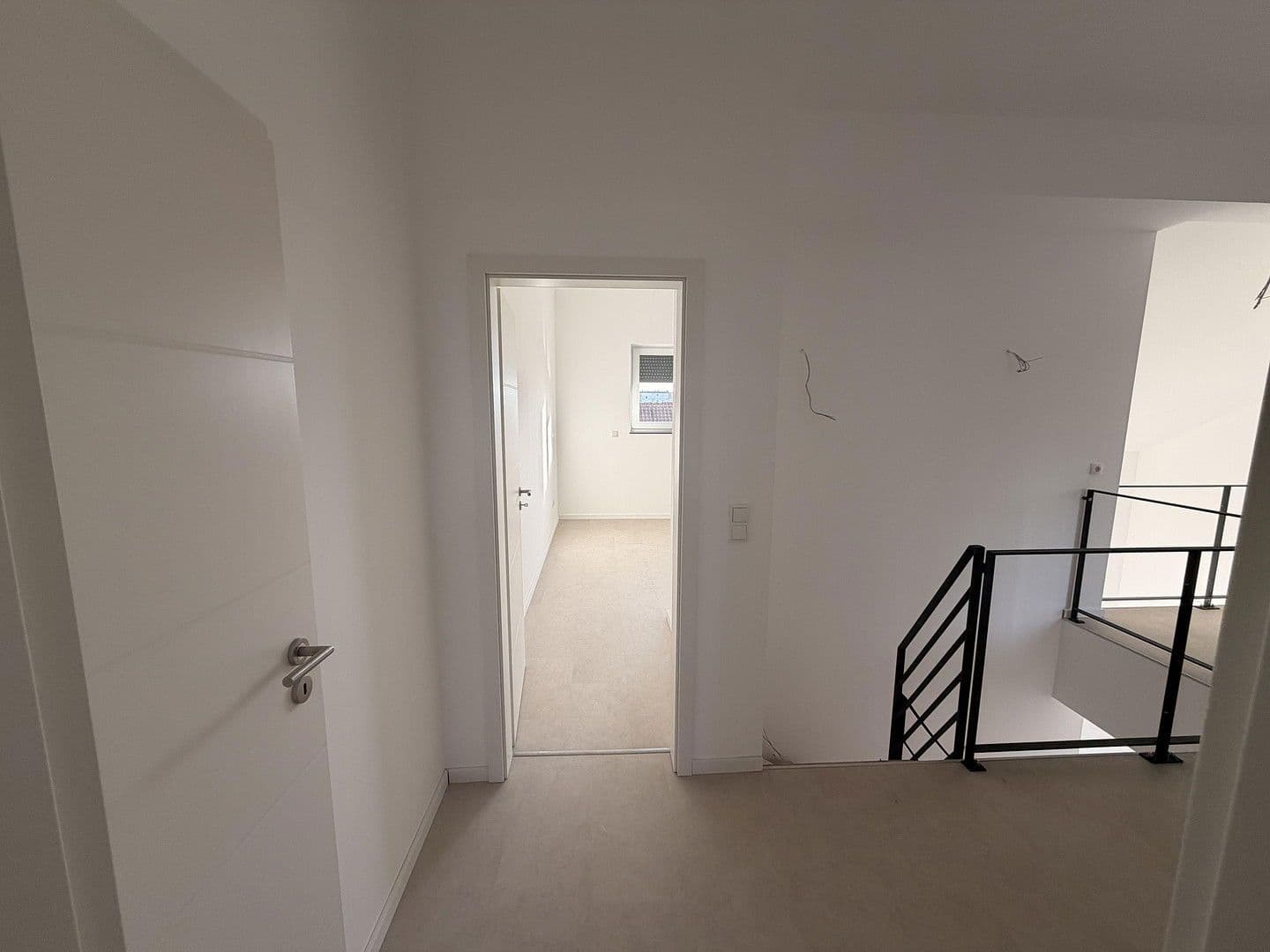 Pronájem bytu 4+1 144 m², Neuhofer Straße 45, Mannheim, Bádensko-Württembersko Pronájem bytu 4+1 144 m², Neuhofer Straße 45, Mannheim, Bádensko-Württembersko