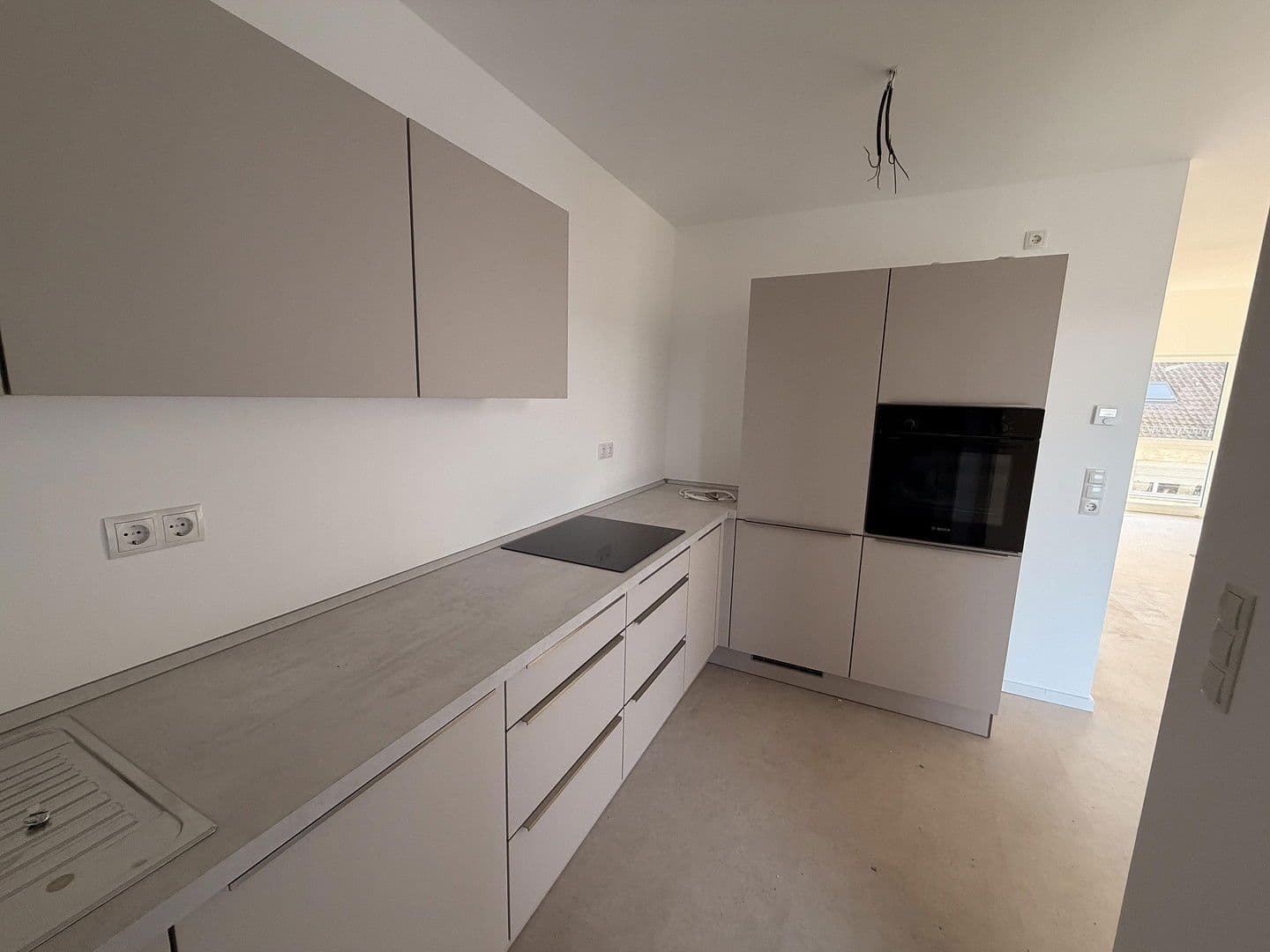 Pronájem bytu 4+1 144 m², Neuhofer Straße 45, Mannheim, Bádensko-Württembersko Pronájem bytu 4+1 144 m², Neuhofer Straße 45, Mannheim, Bádensko-Württembersko